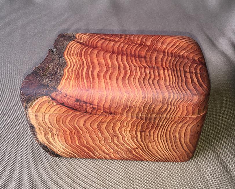 Live edge decorative box with lid