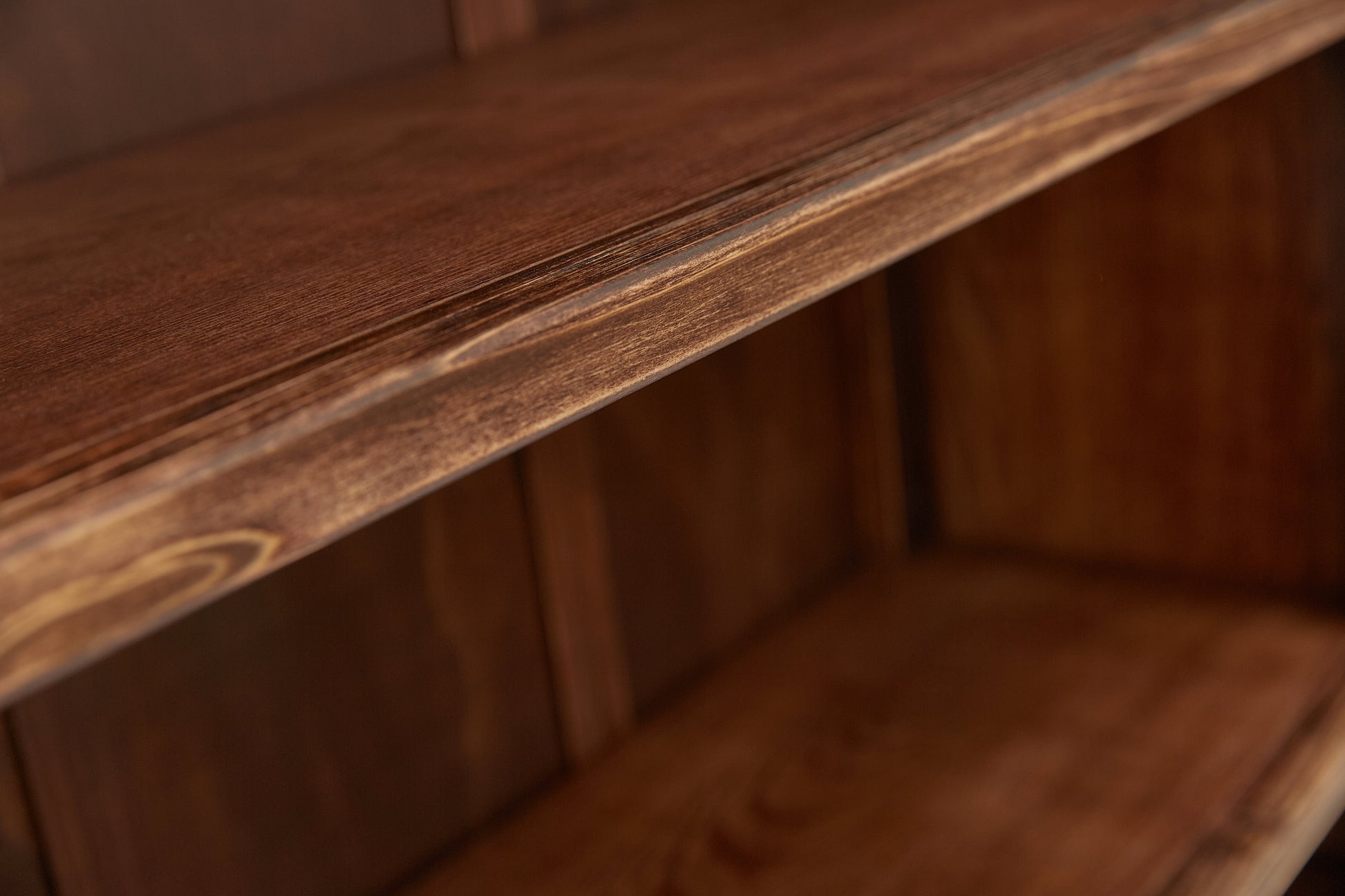 Ready-to-assemble bookcase